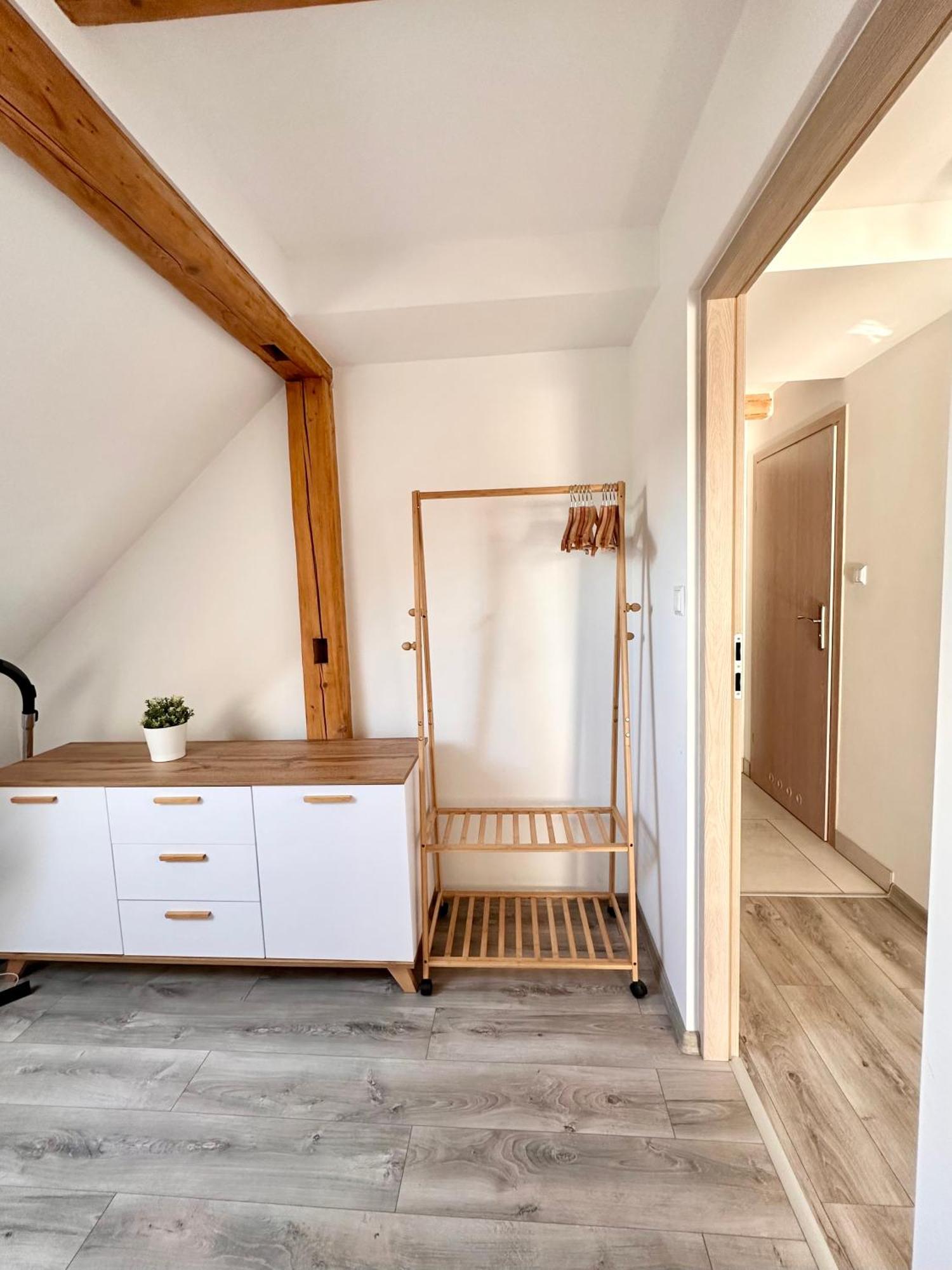 Klimatyczny apartament nr 8 z widokiem na góry Sowie Bielawa  Exterior foto